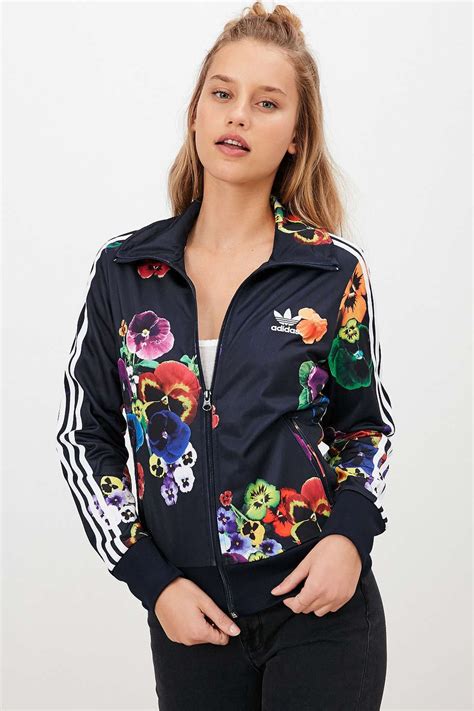 adidas jacket met bloemen en shots ser|adidas Women's Floral Jackets.